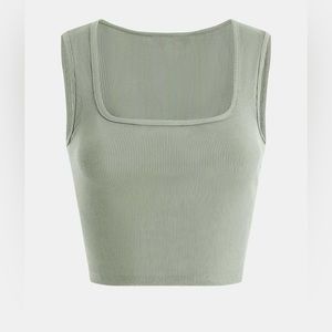Sleeveless light green size M too. Brand new never worn.